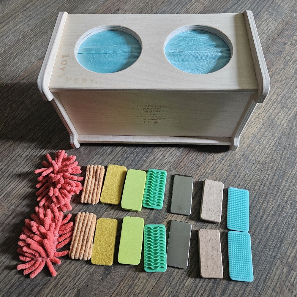 Lovevery sensory box